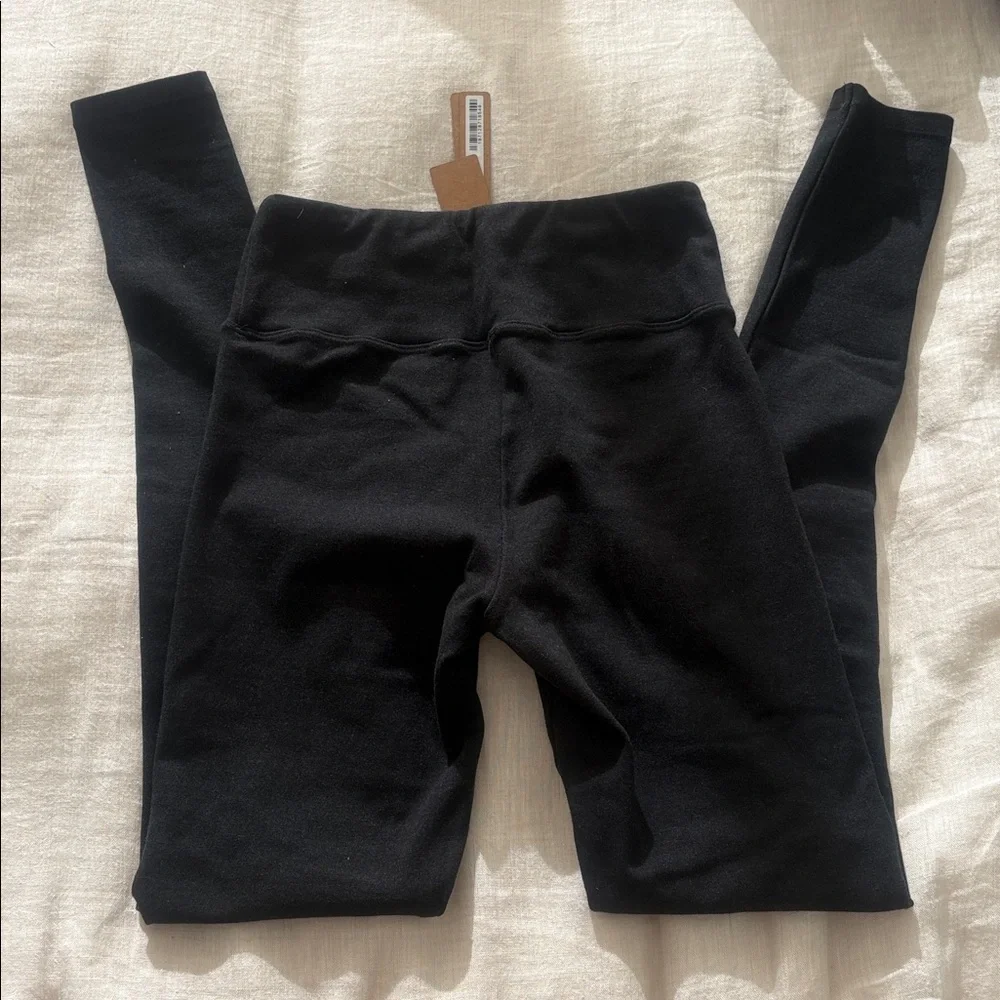 NWT SKIMS Black Leggings | Size XS | Classic Sculpting Fit - Picture 3 of 5